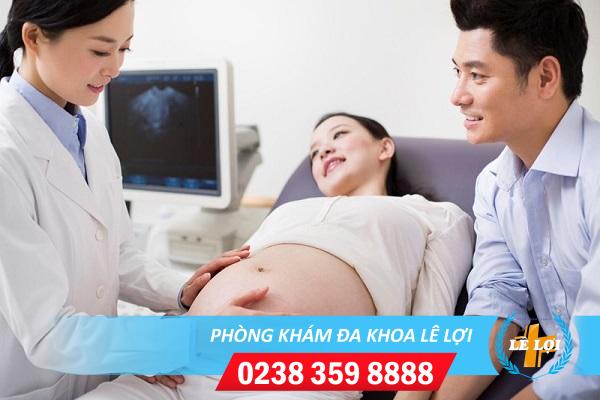 Que thử thai 1 vạch đậm 1 vạch mờ có thai hay không?